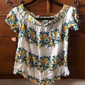Old Navy MED - Off the shoulder top 🌺🌺🌺